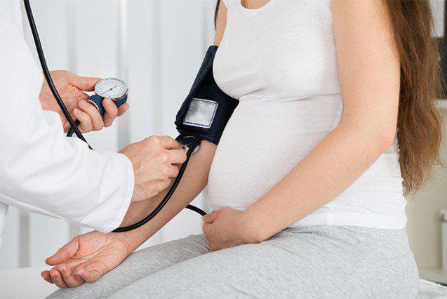 Người mẹ bị tăng huyết áp trong quá trình mang thai có thể tác động làm tăng nguy cơ u máu ở trẻ sơ sinh
